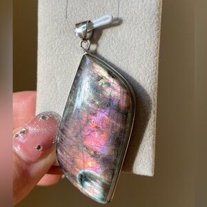 Asymmetrical Natural
Sunset Flash Labradorite Silver
Pendant